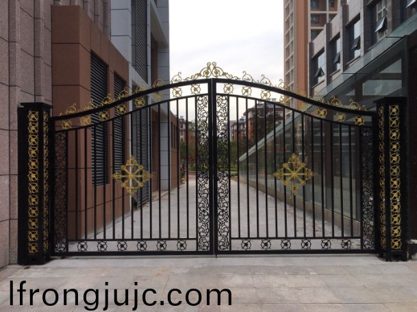 鐵藝大門廠(chang)傢