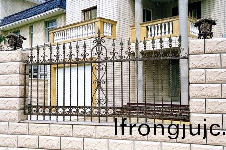  鐵藝護欄展示(shi)