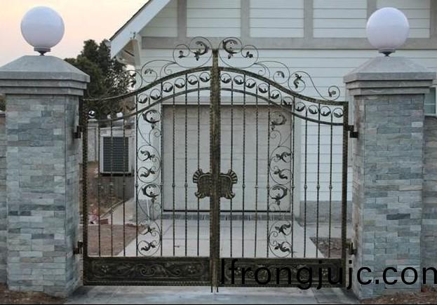 鐵藝大門廠傢安裝